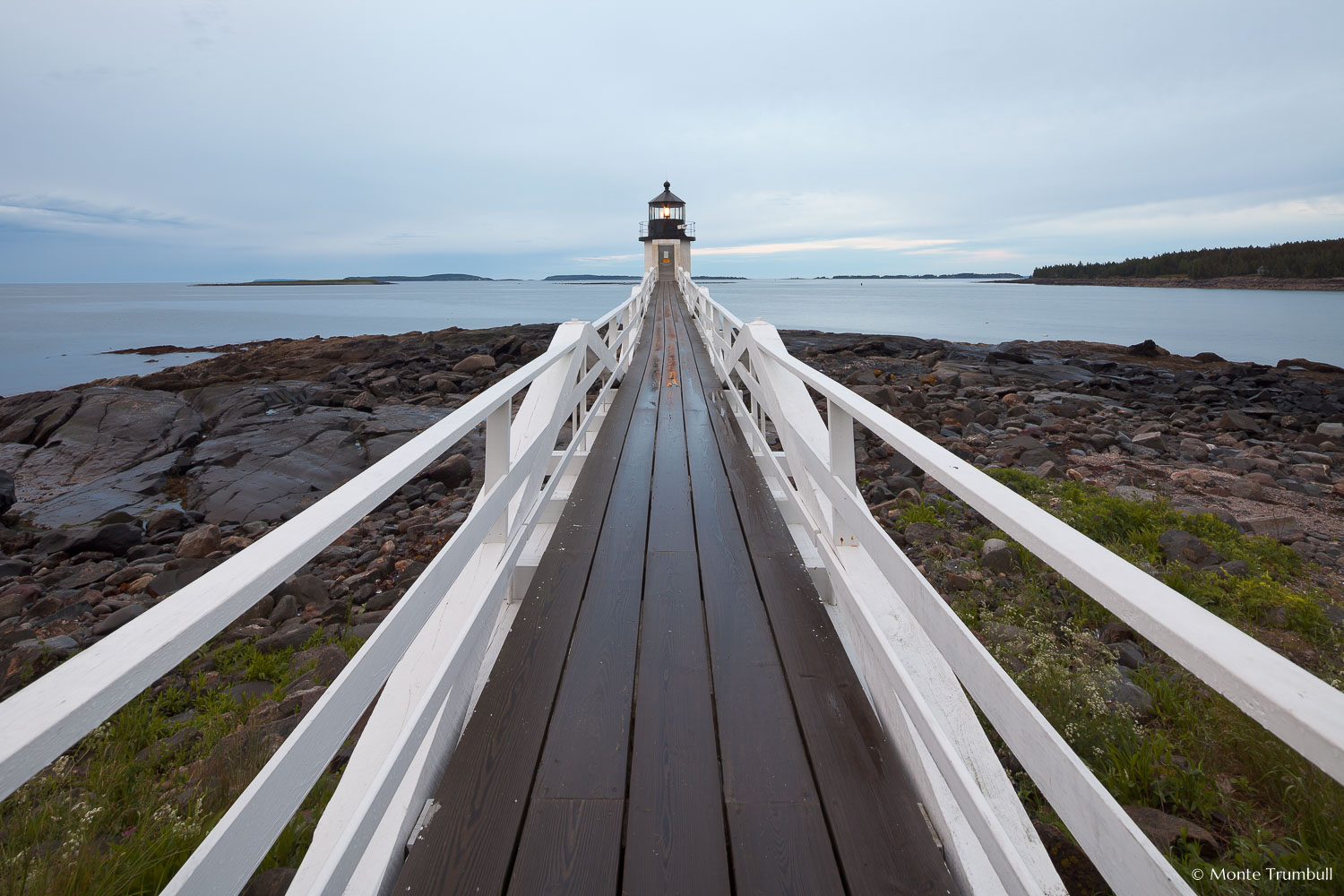 MT-20110615-050650-0001-Maine-Marshall-Point-Light-cloudy-morning.jpg