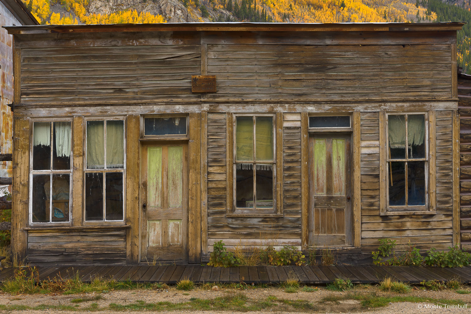 MT-20111004-090657-0035-Colorado-St-Elmo-ghost-town-old-building-fall.jpg